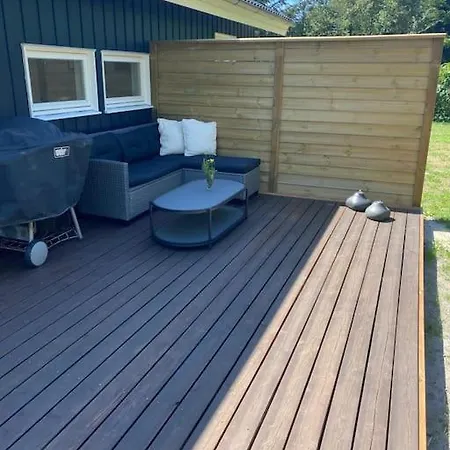 Moderne I Naturskonne Omgivelser *